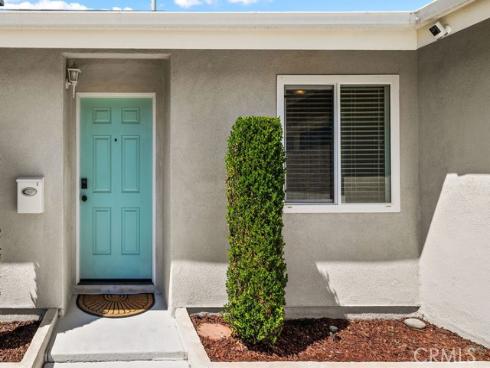 8181 Holland Drive, Huntington Beach, CA