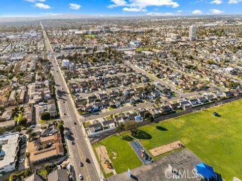 8181 Holland Drive, Huntington Beach, CA