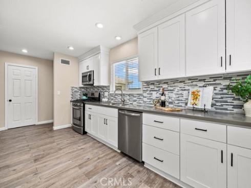8181 Holland Drive, Huntington Beach, CA