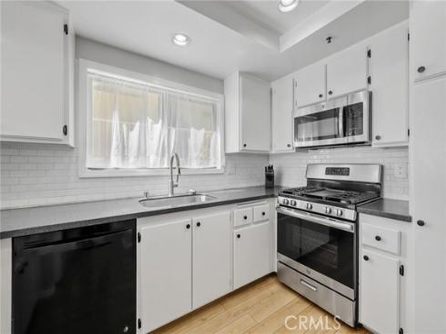 17702 Sergio 102 Circle, Huntington Beach, CA