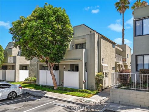 17702  Sergio  102  Circle, Huntington Beach, CA