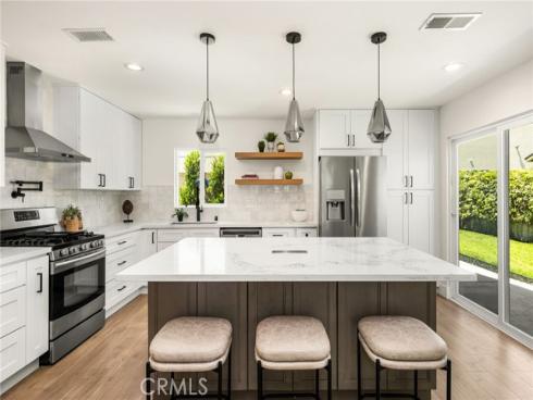 20031 Shorewood Circle, Huntington Beach, CA
