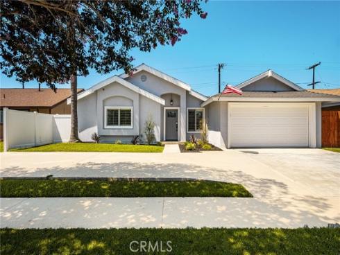 20031 Shorewood Circle, Huntington Beach, CA