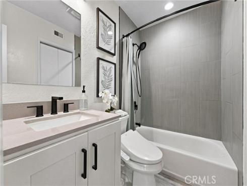 8437 El Arroyo , Huntington Beach, CA