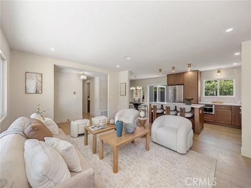 17571 Wrightwood , Huntington Beach, CA