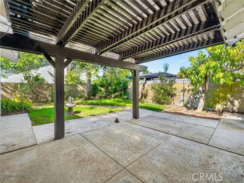 8661 Brookside Drive, Huntington Beach, CA