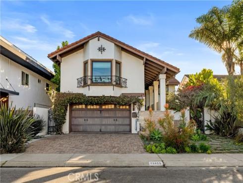 16455 Ladona Circle, Huntington Beach, CA
