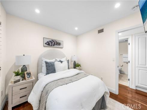 16455 Ladona Circle, Huntington Beach, CA