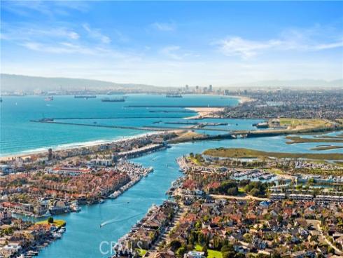 16455 Ladona Circle, Huntington Beach, CA