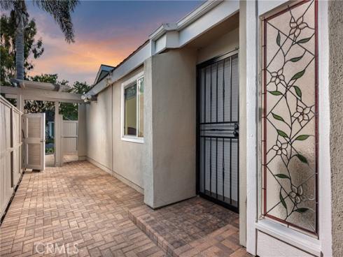19510 Sandcastle Ln , Huntington Beach, CA