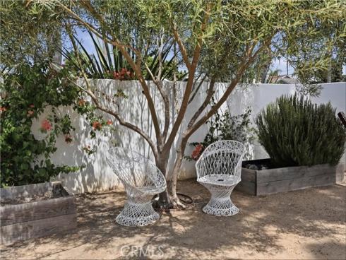 9412 Nautilus Drive, Huntington Beach, CA