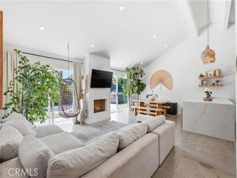 9412 Nautilus Drive, Huntington Beach, CA