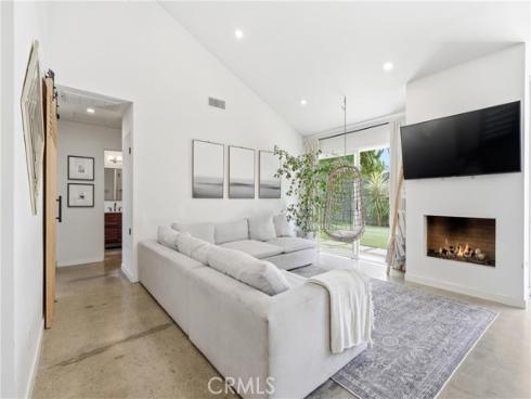 9412 Nautilus Drive, Huntington Beach, CA