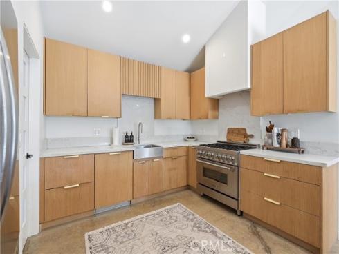 9412 Nautilus Drive, Huntington Beach, CA