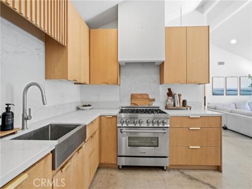 9412 Nautilus Drive, Huntington Beach, CA