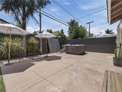 9412 Nautilus Drive, Huntington Beach, CA