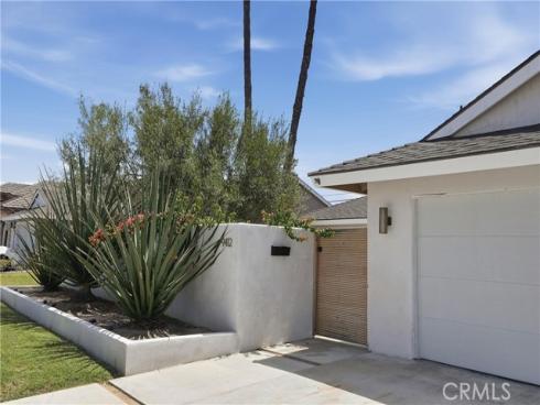 9412 Nautilus Drive, Huntington Beach, CA
