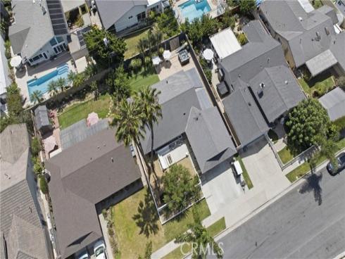9412 Nautilus Drive, Huntington Beach, CA