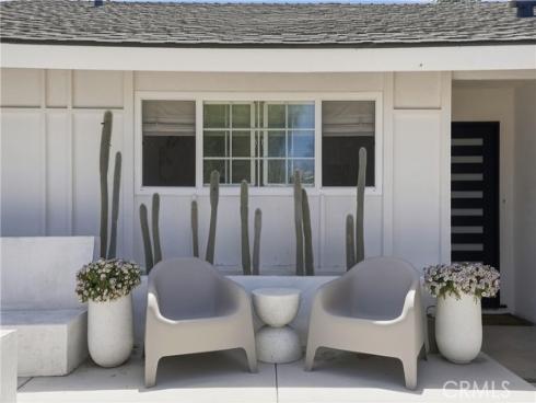 9412 Nautilus Drive, Huntington Beach, CA