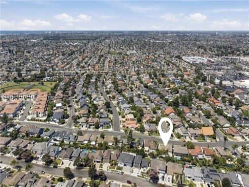 20302  Craimer   Lane, Huntington Beach, CA