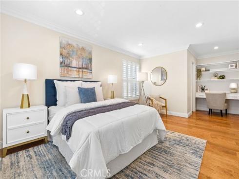 4497 Chase 32 Drive, Huntington Beach, CA