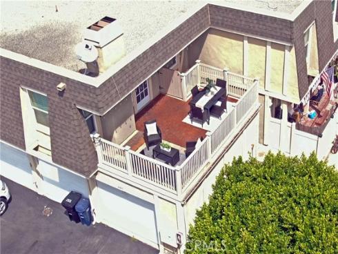 4497 Chase 32 Drive, Huntington Beach, CA