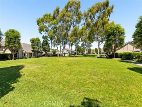4497 Chase 32 Drive, Huntington Beach, CA
