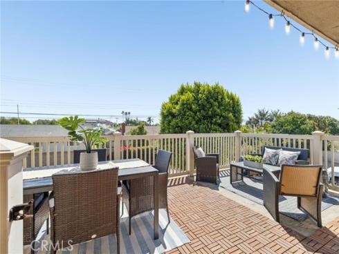 4497 Chase 32 Drive, Huntington Beach, CA