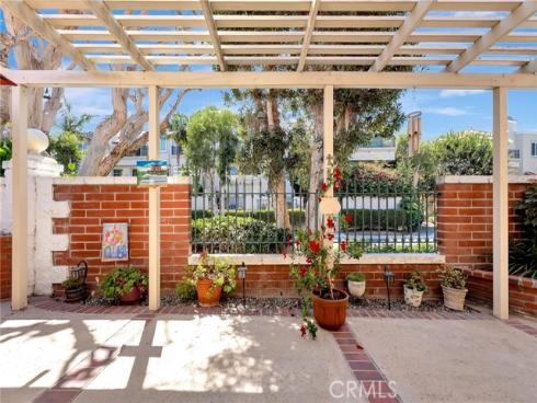 6062 Eaglecrest Drive, Huntington Beach, CA