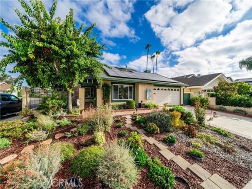 8381 Boothbay Circle, Huntington Beach, CA