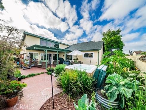 8381 Boothbay Circle, Huntington Beach, CA