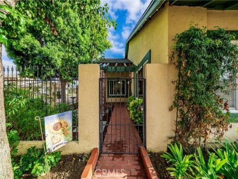 8381 Boothbay Circle, Huntington Beach, CA