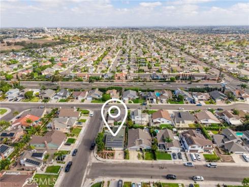 8381 Boothbay Circle, Huntington Beach, CA