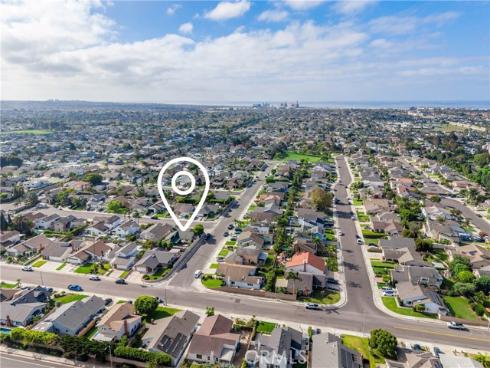 8381 Boothbay Circle, Huntington Beach, CA