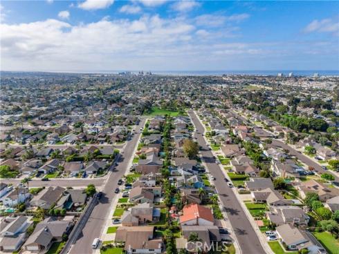 8381 Boothbay Circle, Huntington Beach, CA
