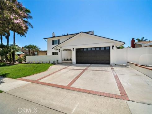9162 Brabham Drive, Huntington Beach, CA