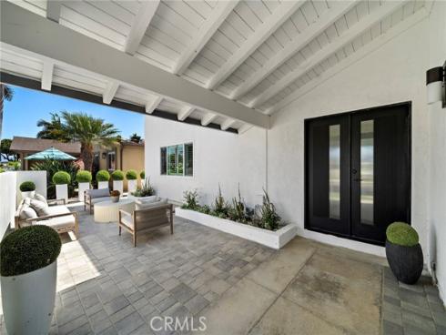 9162 Brabham Drive, Huntington Beach, CA