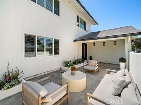 9162 Brabham Drive, Huntington Beach, CA
