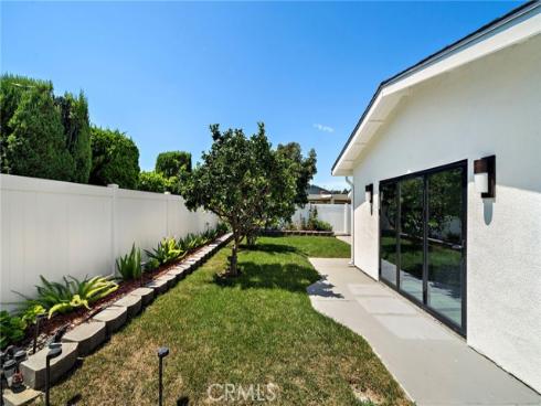 9162 Brabham Drive, Huntington Beach, CA