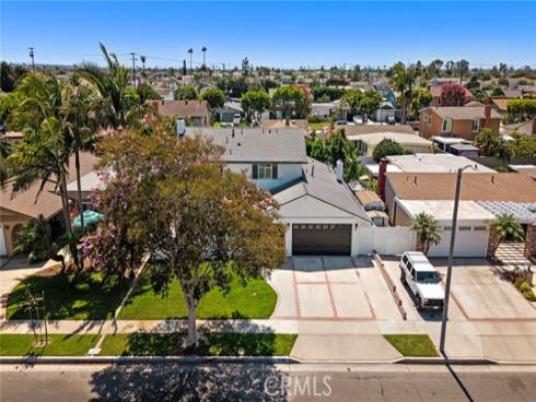 9162 Brabham Drive, Huntington Beach, CA
