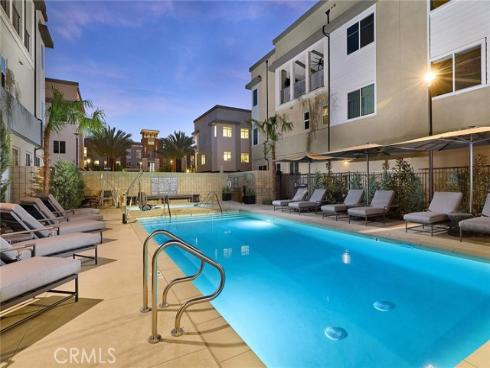7266 Pointbreak Drive, Huntington Beach, CA