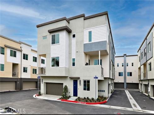 7266 Pointbreak Drive, Huntington Beach, CA