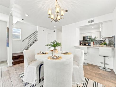 1209 Huntington Street, Huntington Beach, CA