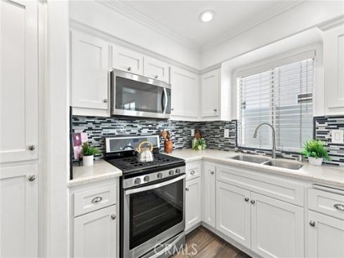 1209 Huntington Street, Huntington Beach, CA