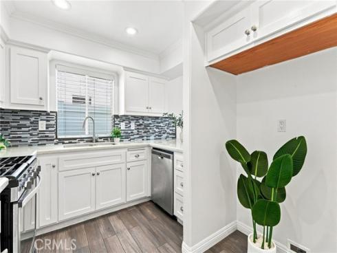 1209 Huntington Street, Huntington Beach, CA