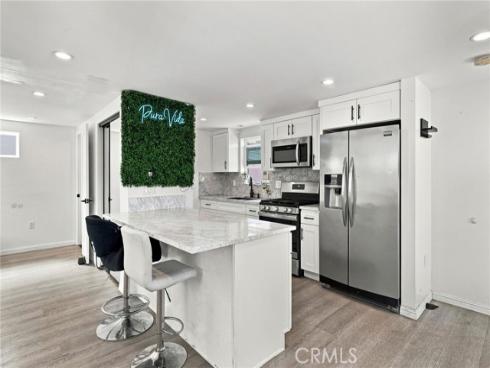 1209 Huntington Street, Huntington Beach, CA