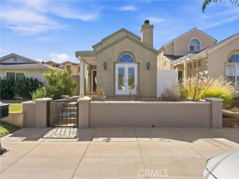 1209 Huntington Street, Huntington Beach, CA