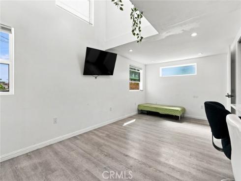 1209 Huntington Street, Huntington Beach, CA