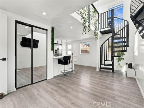 1209 Huntington Street, Huntington Beach, CA