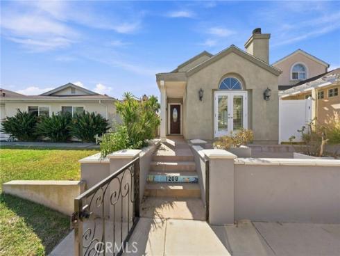 1209 Huntington Street, Huntington Beach, CA